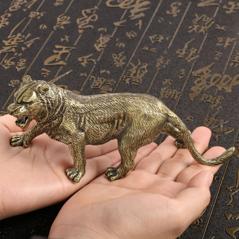 

Zodiac Vintage Brass Ornament New Chinese Style National Trend Dominant Large Tiger Tea Pet Decoration