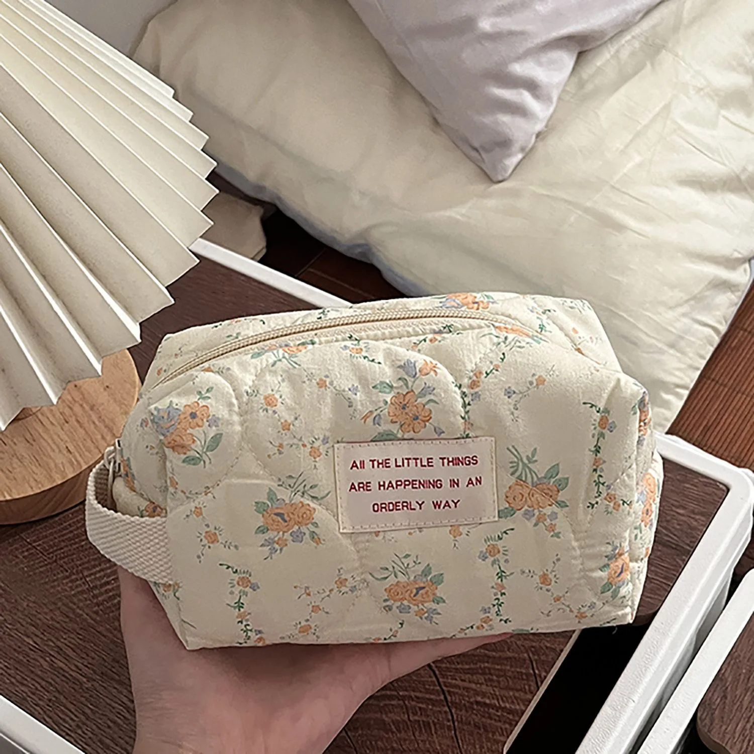 Vintage Flower Women\'s Storage Bags Large Capacity Soft Fabric Ladies Cosmetic Bag Make Up Case Casual Female Clutch Handbags