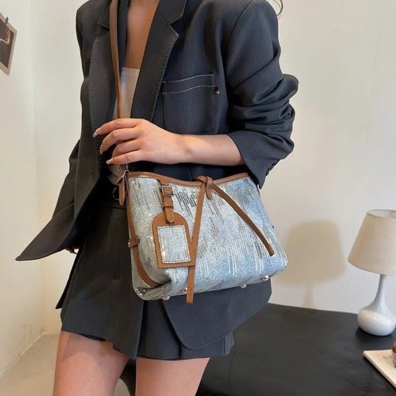 

Minimalist Unique Leisure Luxury Designer Diaper Bags For Women Vintage Leather Large Capacity Fashionable Crossbody Bag