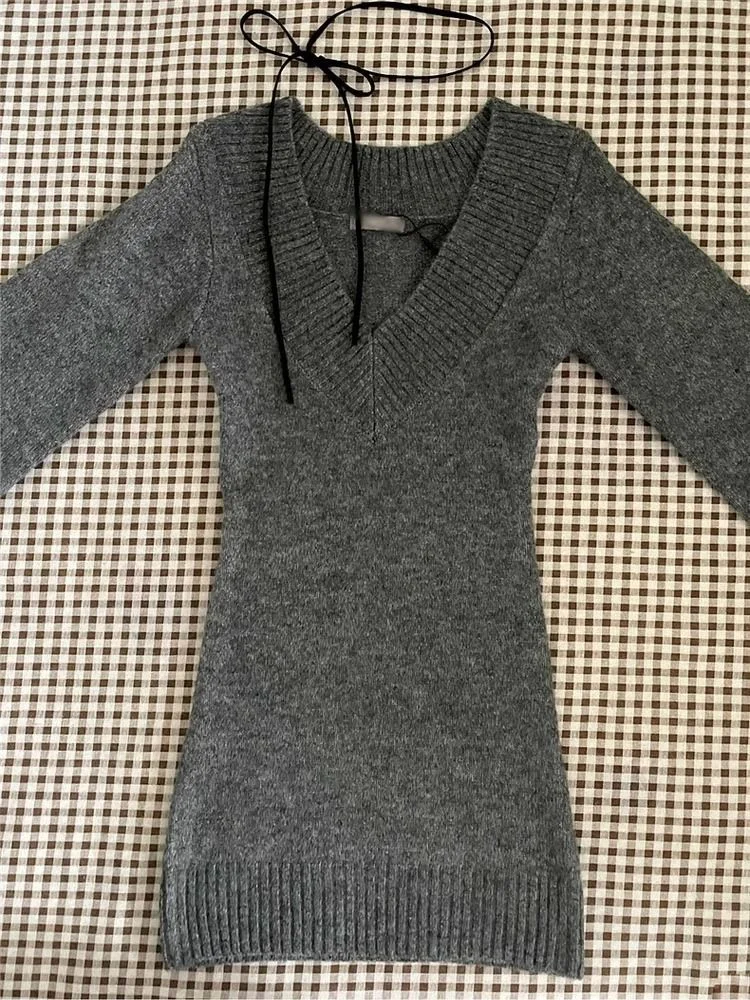 Retro V-neck Sweater+Black Lace Camisole Women's Autumn Winter New Slim Fit Versatile Pullover Temperament Long Sleeve Top
