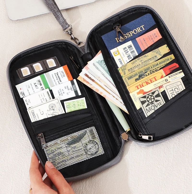 

Family Cationic Passport Holder Travel Waterproof Passport Card Case Business Travel Wallet For Family Travel Organization