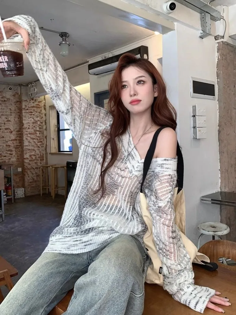 American Retro V-neck Long Sleeved Knitted Sweater Women's Autumn New Loose and Lazy Style Pullover Top Female Clohing