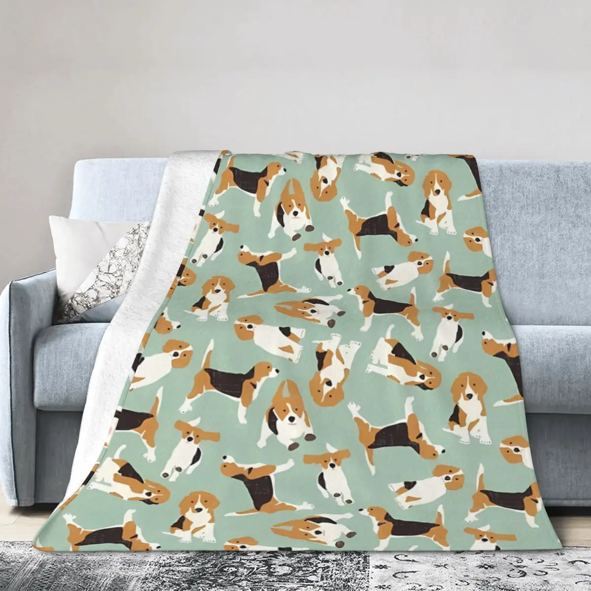 Beagle Scatter Mint Blanket Flange Textile Decor Portable Super Soft Throw Blankets for Home Office Plush Thin Quilt