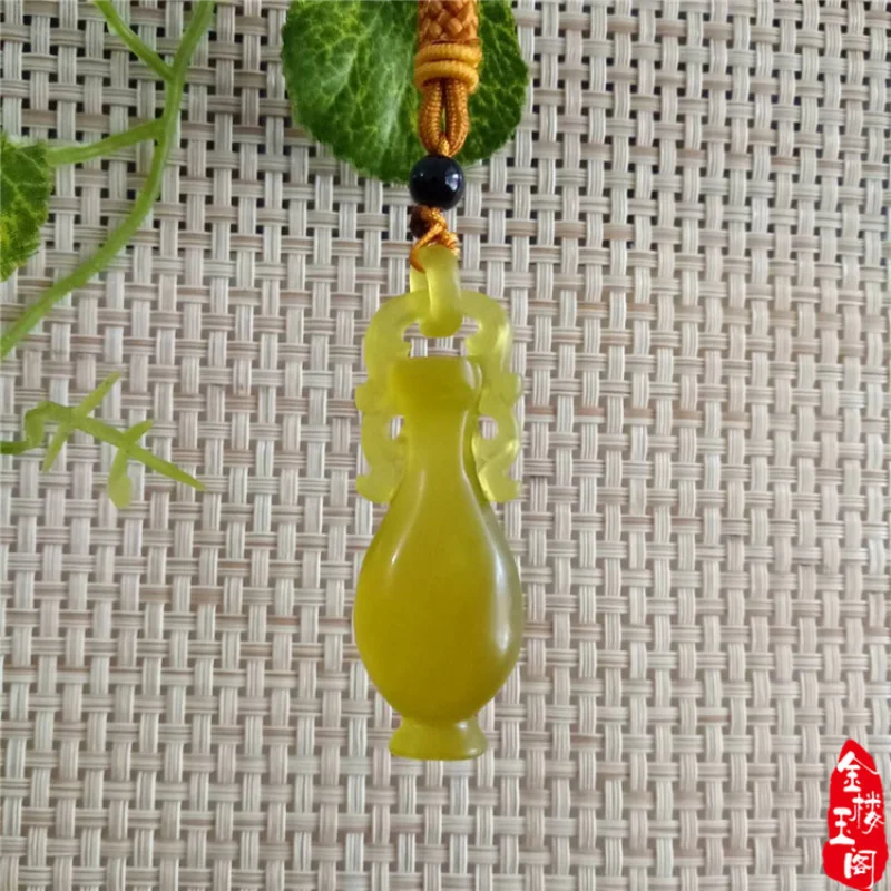 

Factory Price Supply Jade Artifact LiaoningAJade Vase by Huoxiu Gold Xiu Yan Jade Vase Pendant Wholesale