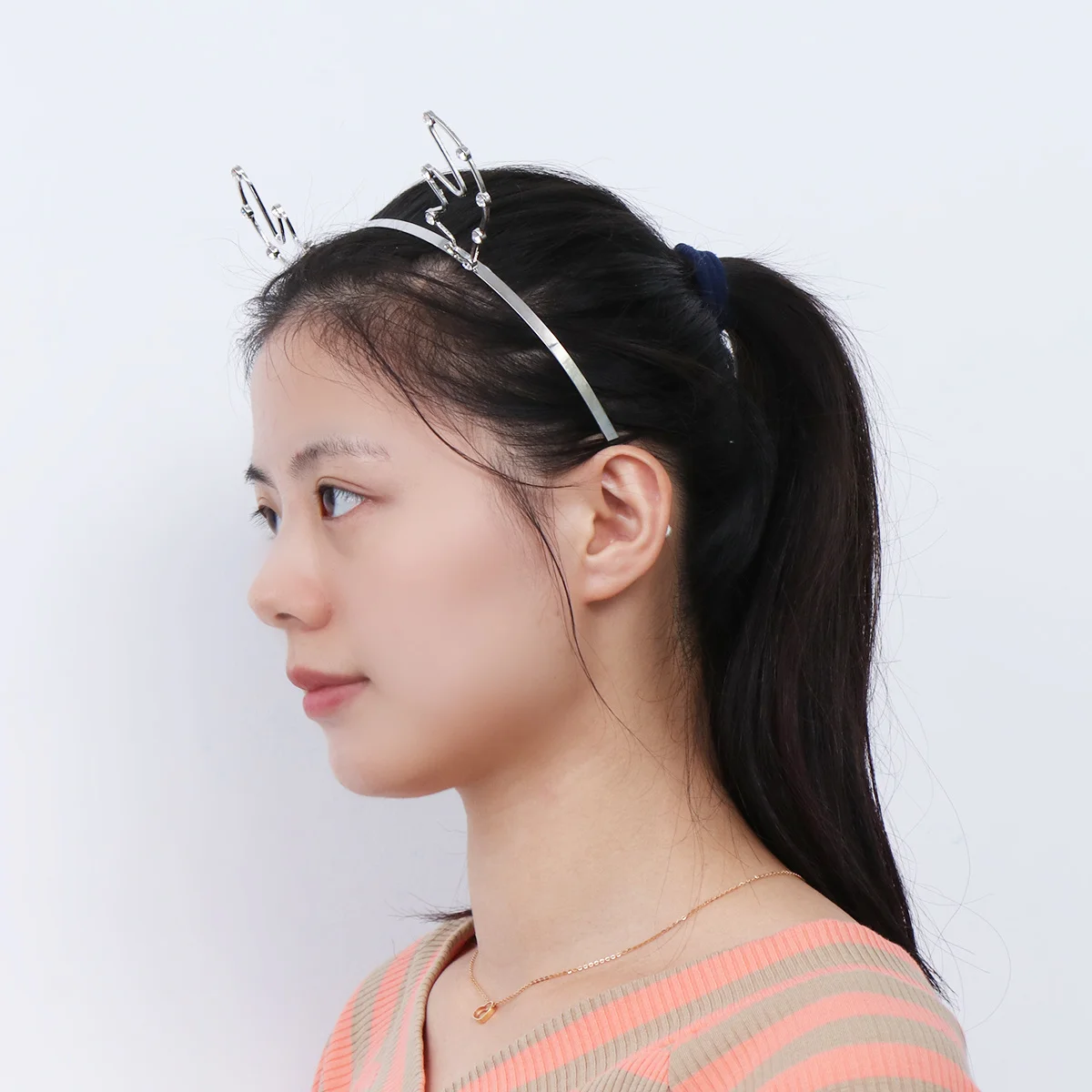 

Обруч для волос с рогами и стразами, рождественская повязка на голову, детские подарки, обруч для волос с рогами для девочек и мальчиков, фестивальный обруч для волос с рогами