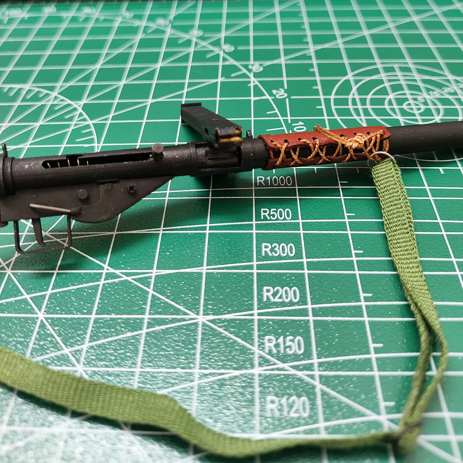 1:6 WWII Serie Wapen Mark 2S Speelgoedpistool Massief Hout Metaal Handgemaakte Replica Geweer Demontage Pistool Model voor Actiefiguren