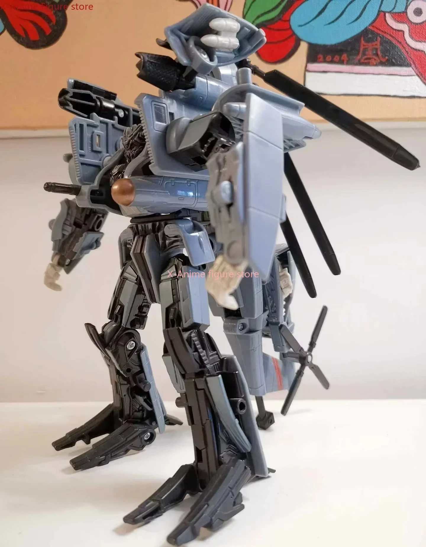 Disponibile Giocattoli di trasformazione Elicottero oscurante Classe V Edizione limitata Modello di robot aereo Collezione di action figure Regalo per ragazzo