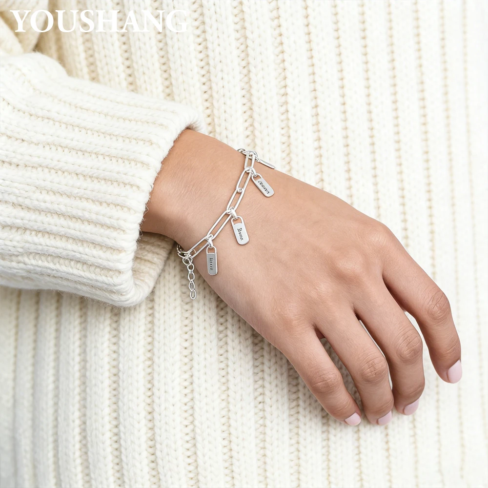 

Custom Name Bracelet Personalized Charm Chain Bracelet for Women Men, Engraved Tag Heart Pendant Gift for Mom Dad Kids.