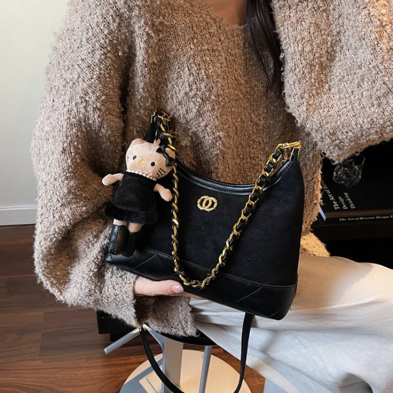 

​Spacious Women's A/W Crossbody Bag 2025, Multi-Functional Vintage Underarm Purse, Large Capacity Shoulder Tote with Chain​