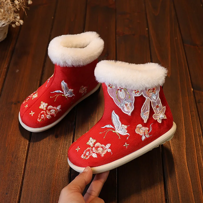 

2025 милые ботильоны с вышивкой для девочек, зимние новогодние детские модные зимние сапоги Hanfu, традиционная детская хлопковая обувь в этническом стиле