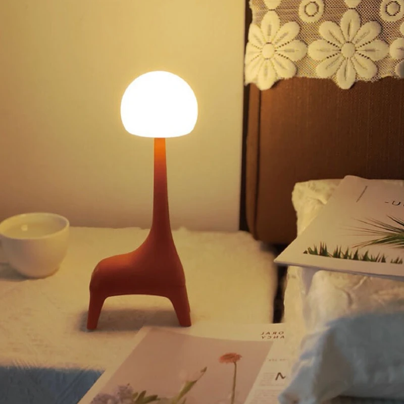โมเดิร์นสร้างสรรค์กวางรูป Creative Night Light เด็กการเรียนรู้เดสก์ท็อป Eye Protection โคมไฟตั้งโต๊ะขนาดเล็ก