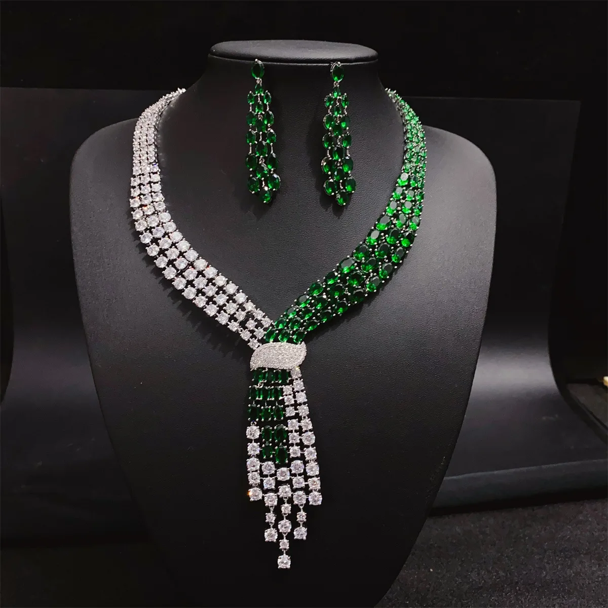 

2PCS Necklace And Earring Sets Wedding Party Jewelry Set Bijoux 2023 Fashion CZ Big Water Drop Green Color Women Bridal