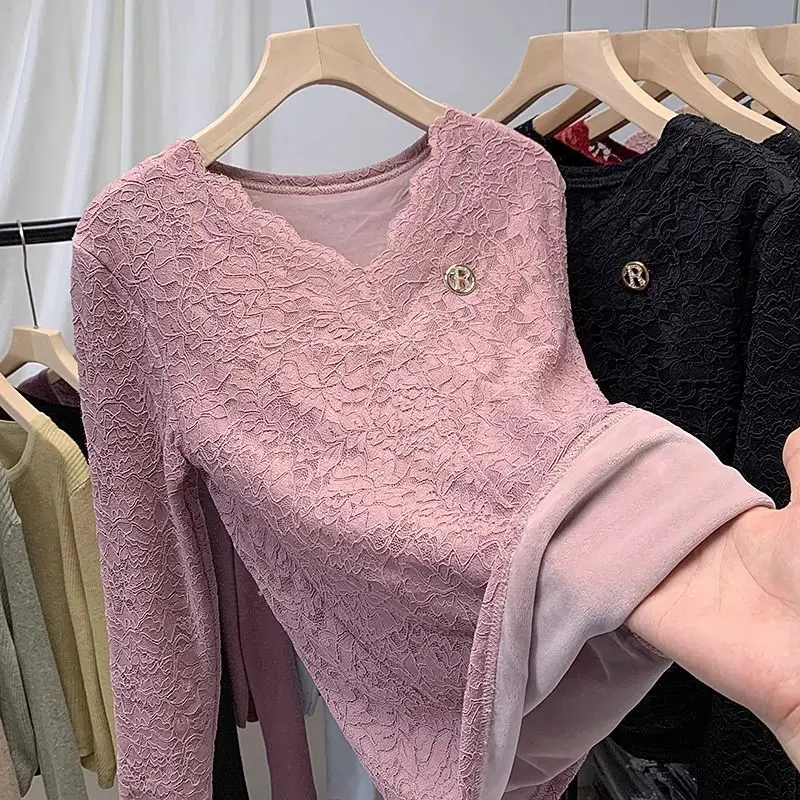 2024 Autumn Winter New V-Neck Long Sleeve Plus Velvet Warm Comfortable Lace Undershirt Female All-match Demeanor Pullovers