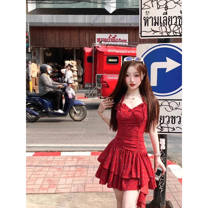 2025 francês vintage vermelho floral férias halterneck irregular vestido de emagrecimento verão sem mangas cintura saia curta