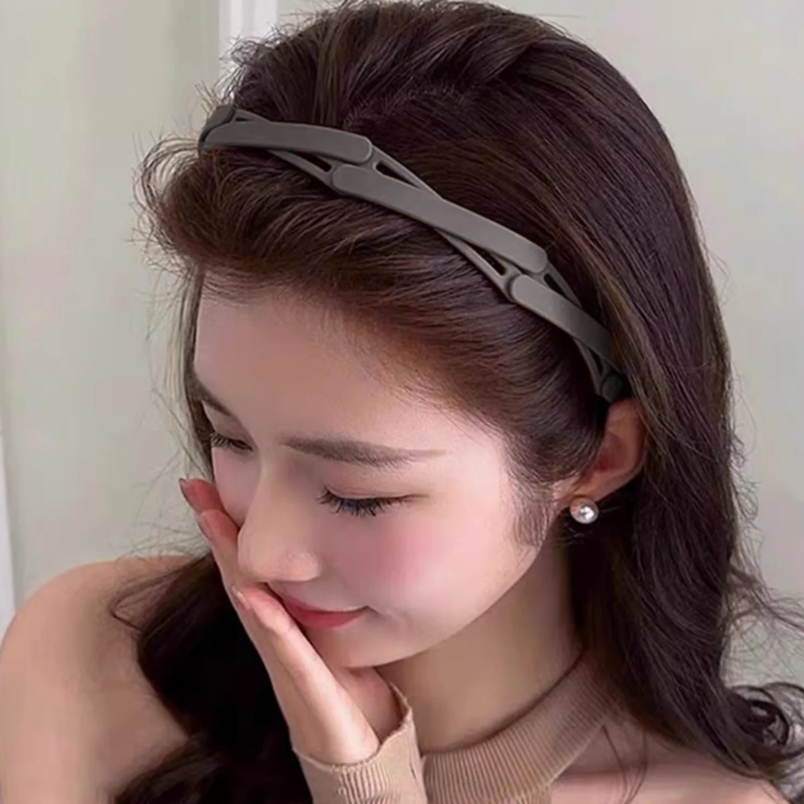 1PC Women's Hair Bands Portable Wash Hair Clip with teeth Round Headband Wash Hair Bands for Women Cute Hair Accessories