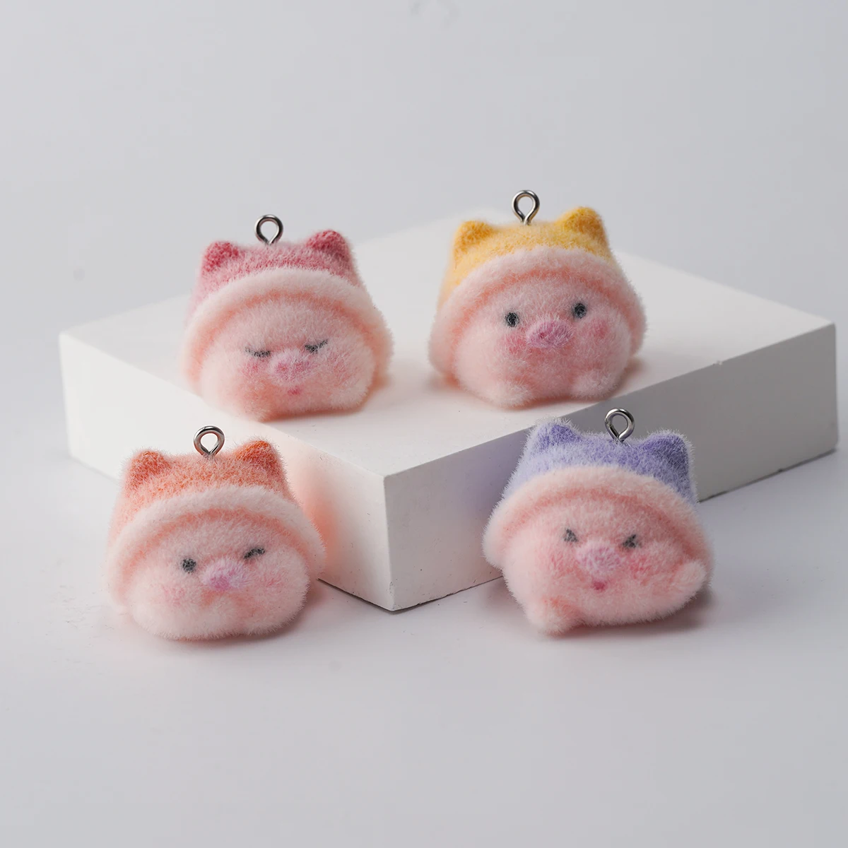 20pcs 3D Cute Flocking Pig Resin Charms vogue Plush Doll Pendants For make Necklace Keychains DIY Jewelry Accessories