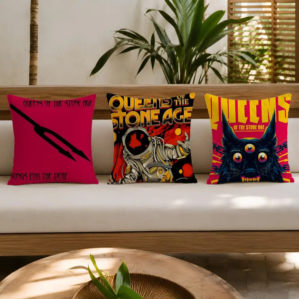 Band Q-Queens Of The Stone Age Cushion Cover Wrinkle-Resistant Short Plush Cushion Covers Breathable Machine-Washable