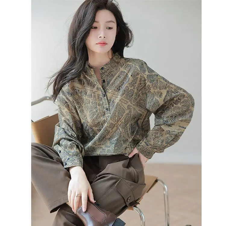 Elegancka, prosta, seksowna bluzka w stylu vintage z nadrukiem, długi rękaw, jasna, łatwa w noszeniu, popularna wśród kobiet, model TT1302