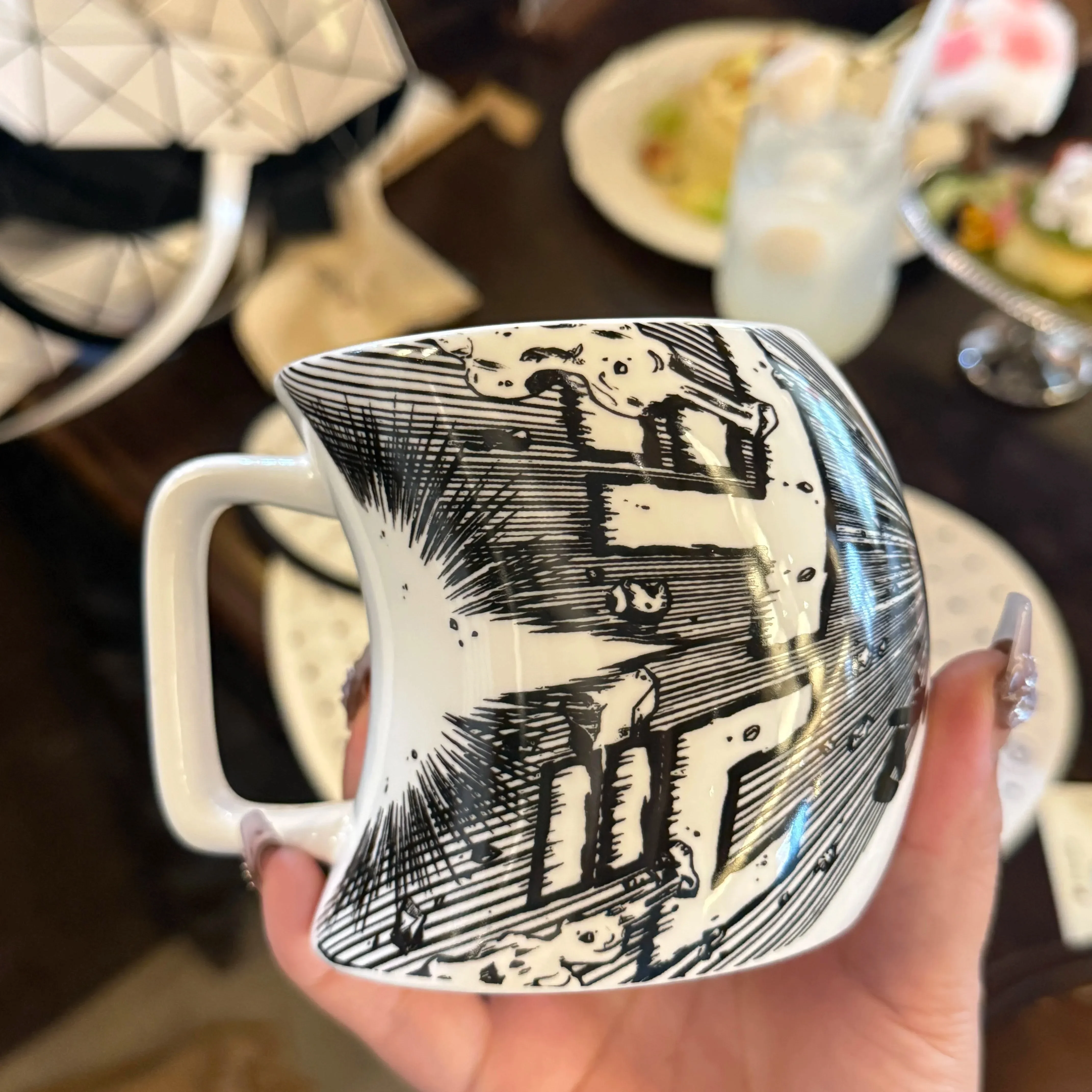 Ceramic Mug Japanese Manga Hand Drawn Shock Wave Black White Line Design Irregular Shape Coffee Cup For Home Office Adults