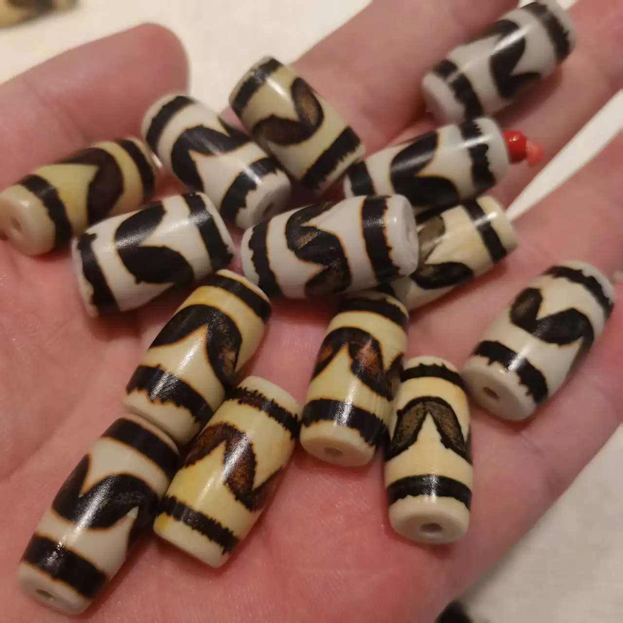 5pcs Special Offer Top quality fine Tiger tooth 12*22.5mm Tibetan Dzi Beads DIY Amulet pendant Necklaces for Jewelry making