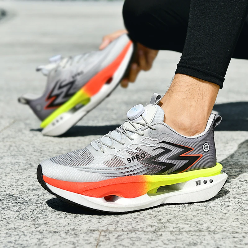 

Обувь для пар, новинка 2025 года, гоночные амортизирующие кроссовки из карбоновой пластины, легкая и дышащая повседневная спортивная обувь