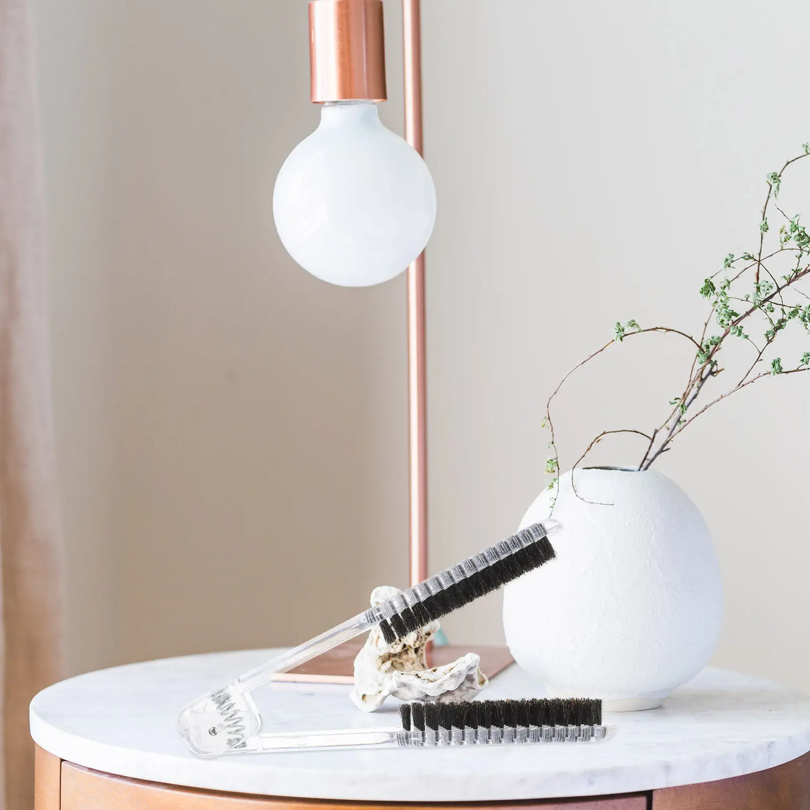 

Salon Hair Straightening Comb Lightweight Compact V-Shape Design Straightener Brush for Women Effective on Thick Or Thin Hair