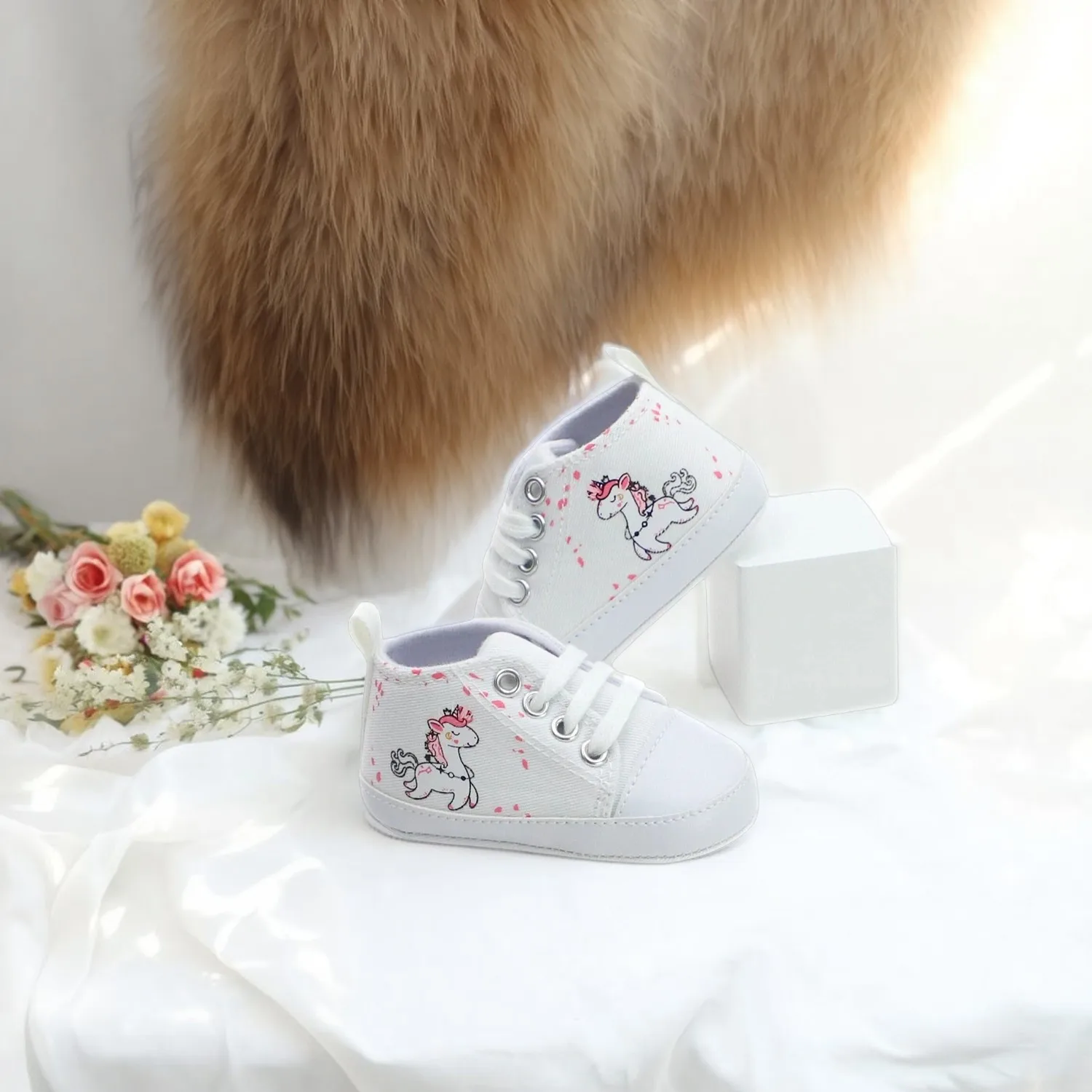 أحذية قماشية للفتيات الصغيرات، أحذية بيضاء، أحذية أطفال بعمر 0-1 سنة، أحذية أمامية، نعال ناعمة، قابلة للتنفس وغير قابلة للانزلاق