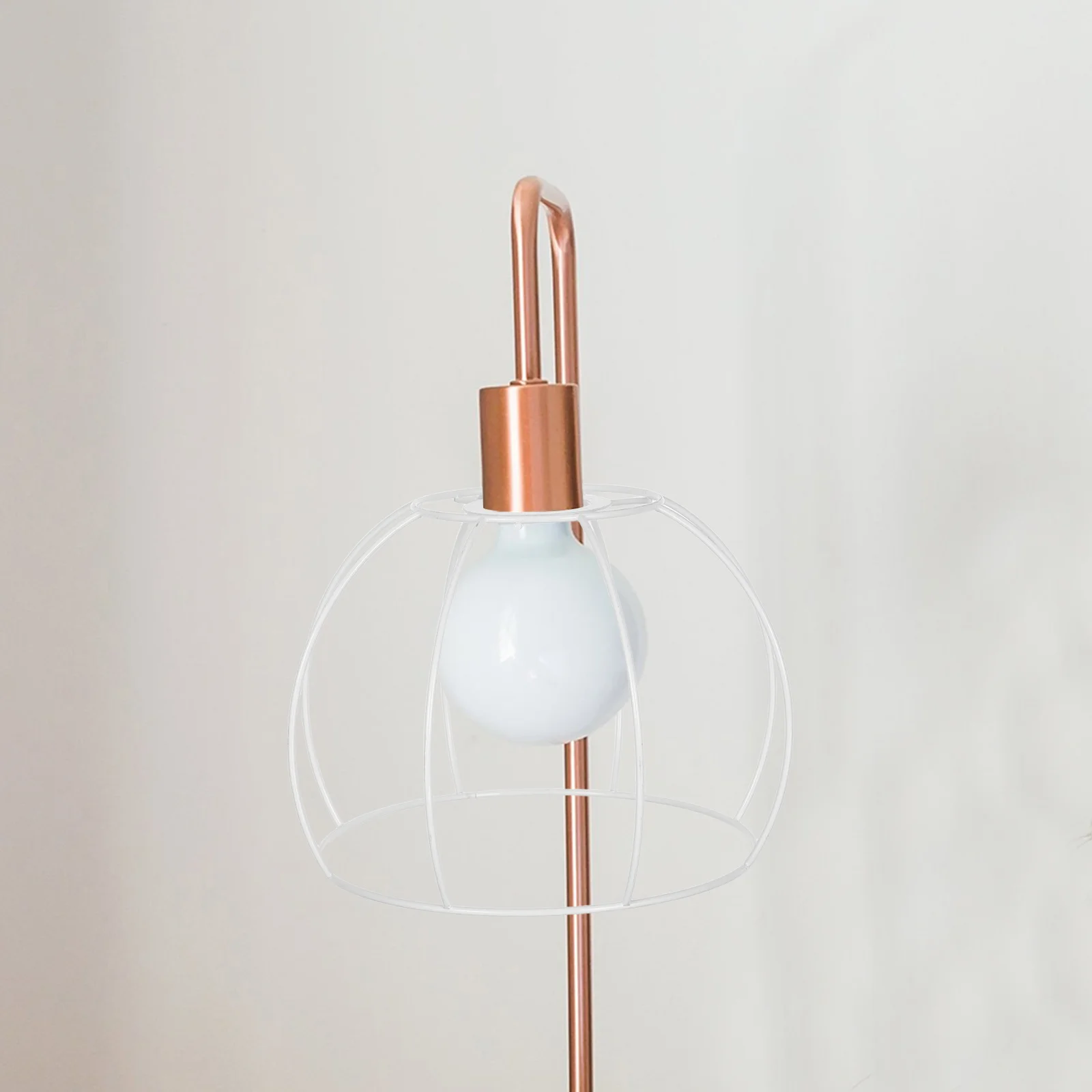 

Metal Wire Lampshade Frame Round DIY Lamp Cage Perfect for Table Bedside Pendant Lamp Chandelier Bracket Bulb Guard