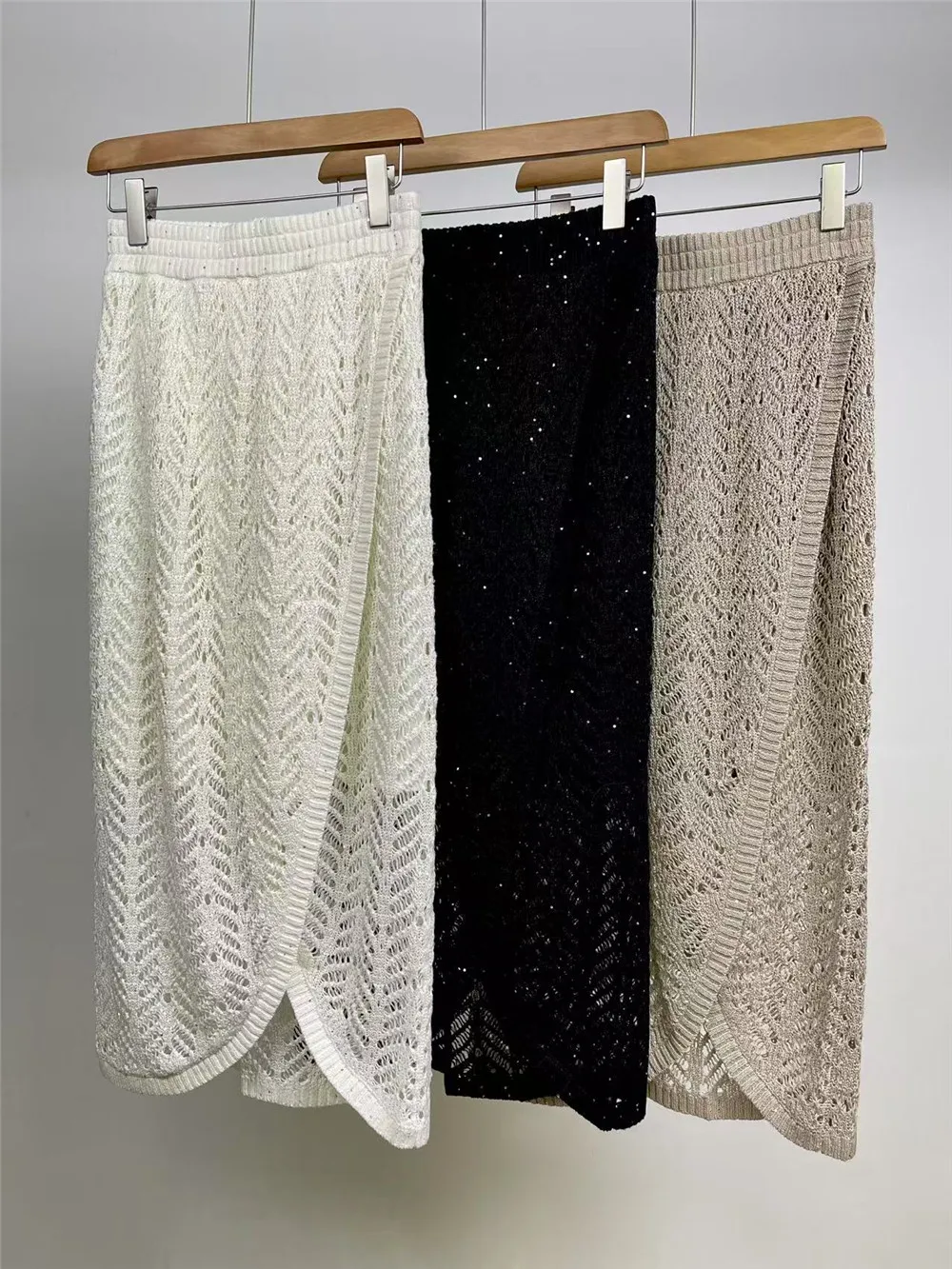 

2025 Summer Elastic Waist Linen Hollow Skirt Temperament Versatile