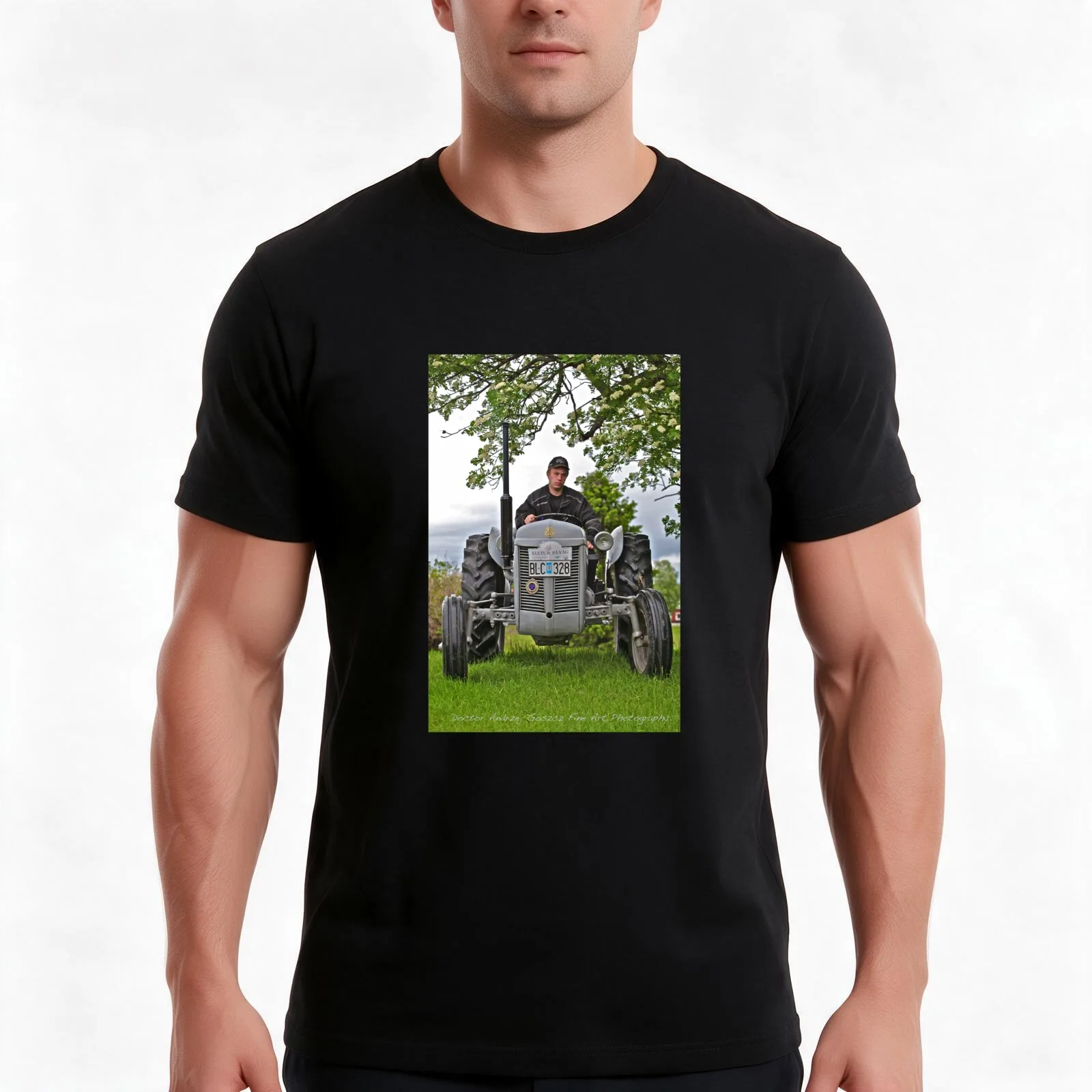 Tractor massey ferguson 1955. For you Leif Emil B?ckman. T-Shirt Summer Casual Cotton Tee Oversized Streetwear Tops