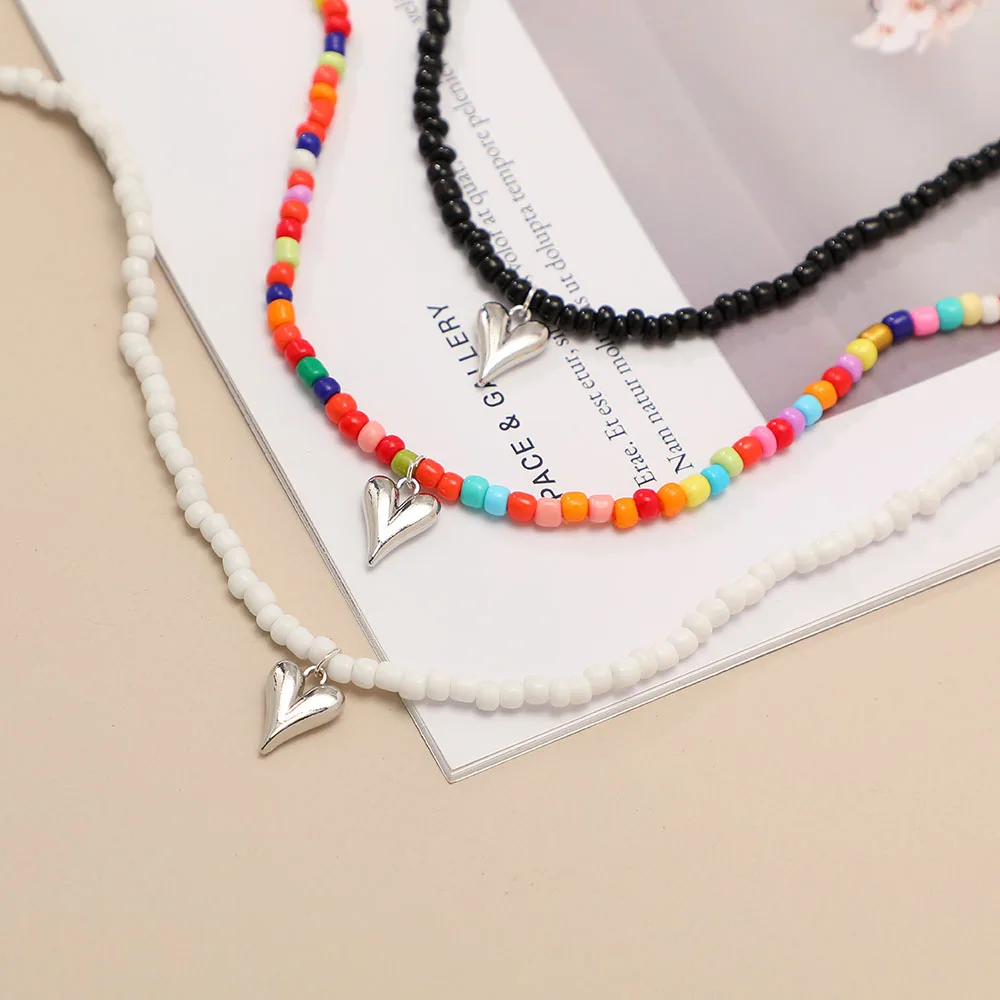 Bohemian Handmade Beaded Chain Chokers for Girls Cute Love Heart Pendant Necklace Wholesale Femme Jewelry Accessories Gifts