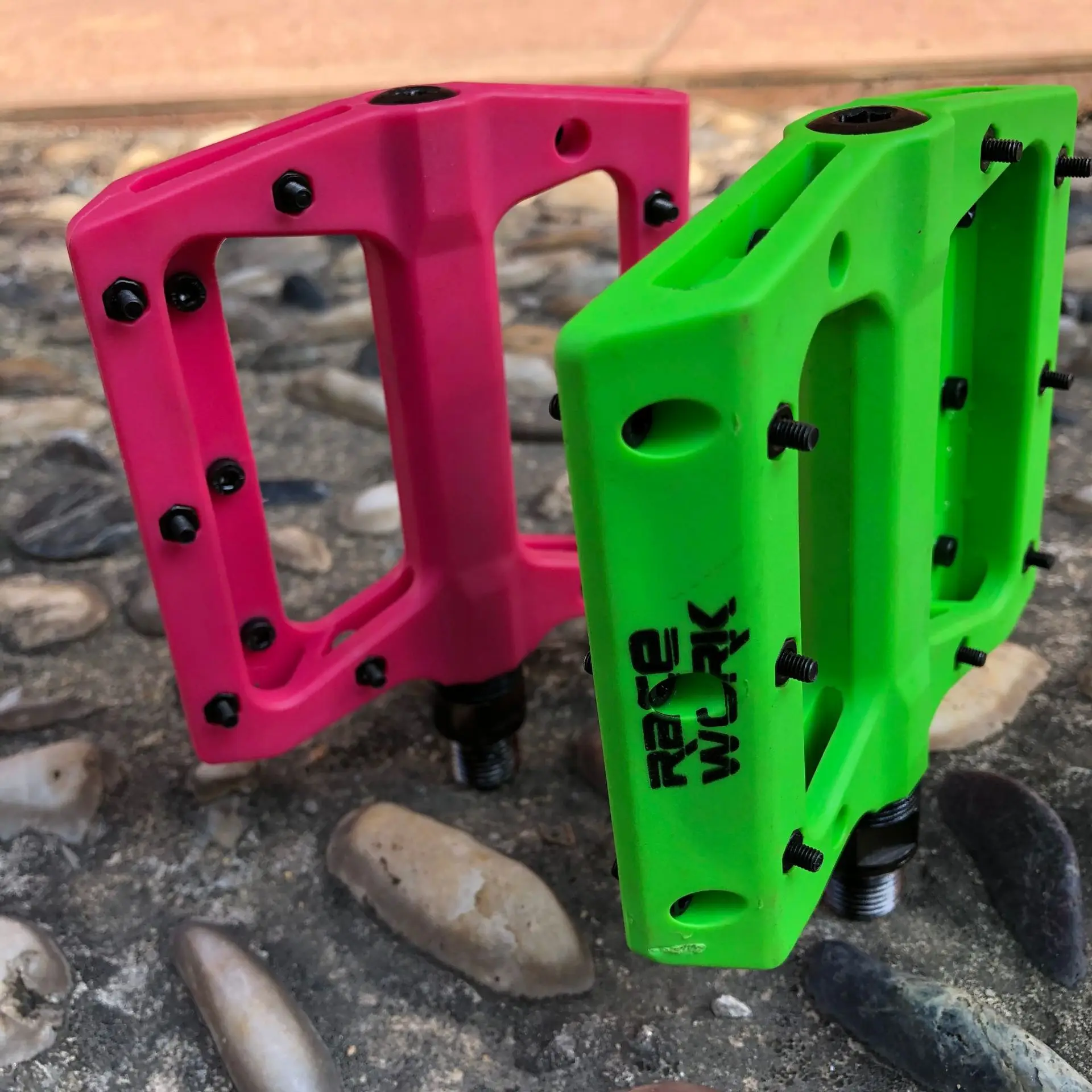 

RACEWORK Road Bike Pedals Ultralight Nylon Fiber Pedal Seal Bearing Anti-Slip MTB Road Bike Bicycle Parts