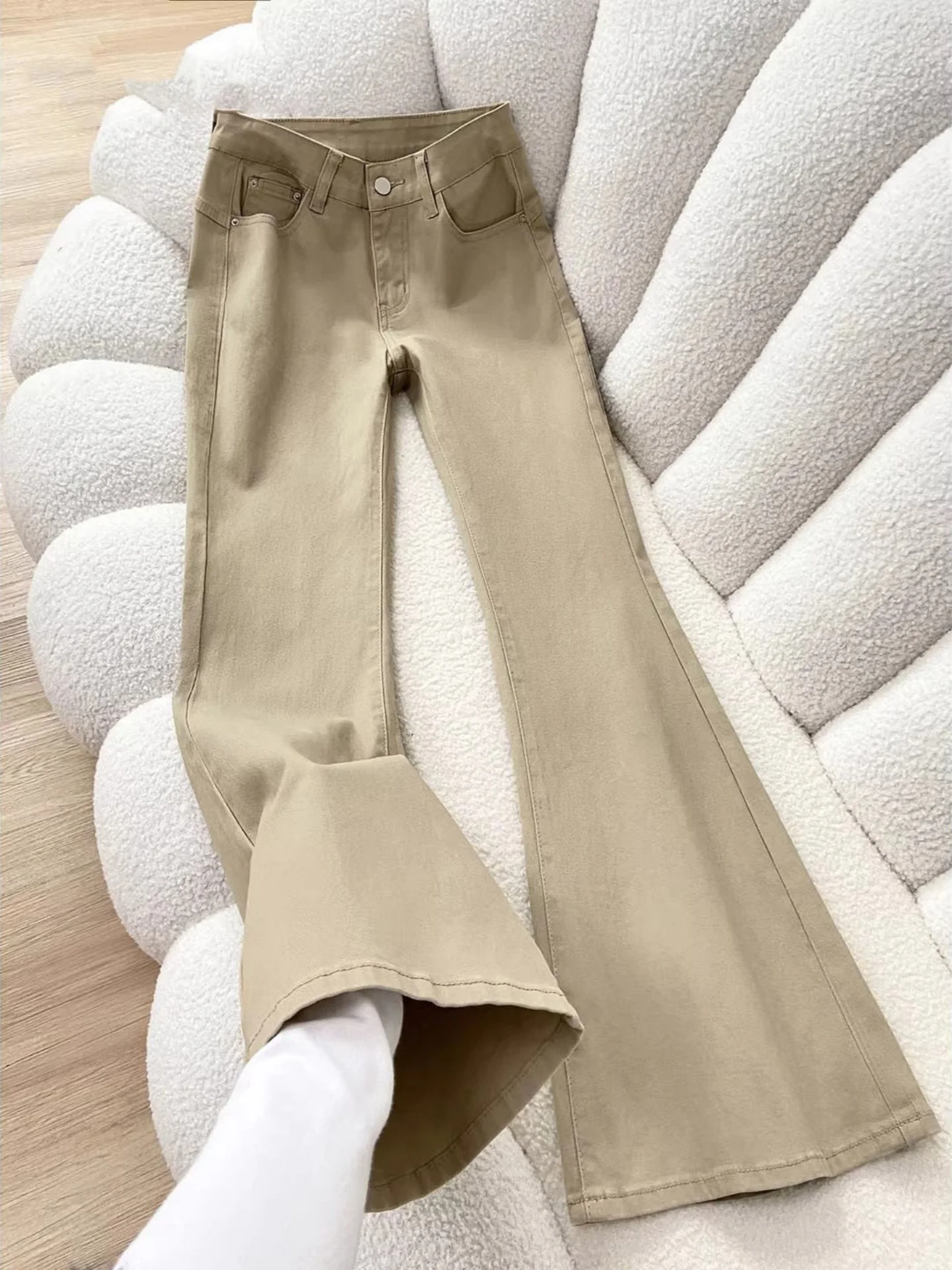 

Retro Khaki Flared Jeans Women's New 2026 High Waist Slimming Versatile Bell Bottoms American Style Soft Denim Casual Cotton
