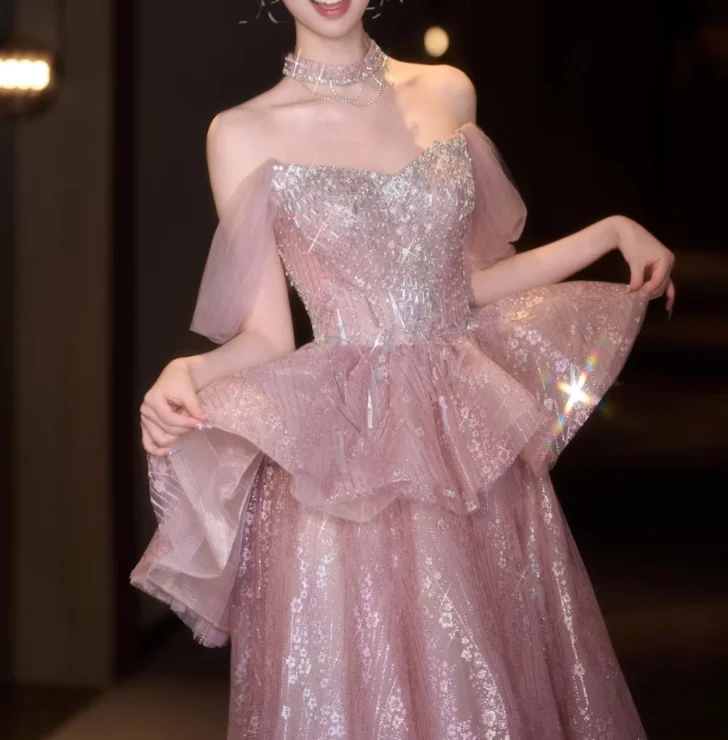 Glänzendes rosa Abendkleid, schulterfrei, hohe Taille, Ballkleider, Schichten, Tüll, Partykleider