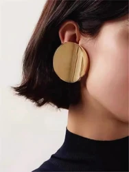 Exaggerated Large Size Geometric Round Hollow Ear Clip Earrings for Women Girls Retro Unique Design Heavy Metal Jewelry Gifts