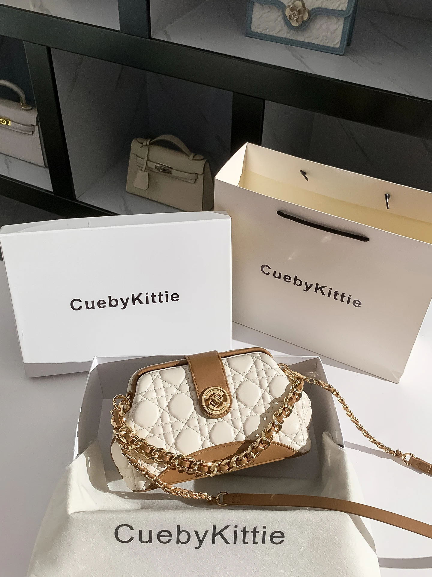 sac-a-bandouliere-et-a-main-cueby-kittie-pour-femme-motif-losanges-nouvelle-collection-2026-ideal-pour-la-fete-des-meres
