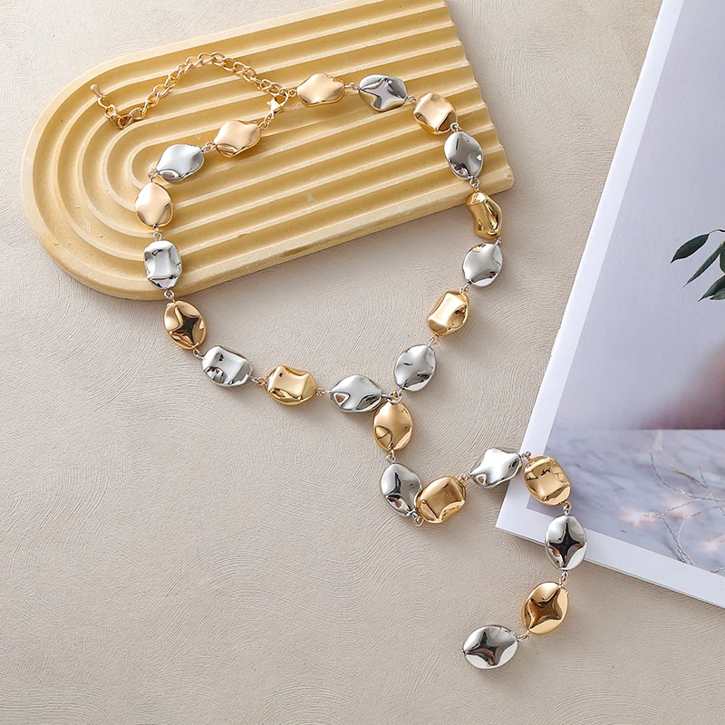 

European and American two-color long irregular geometric sweater chain CCB personalized French trend necklace women's party jewe