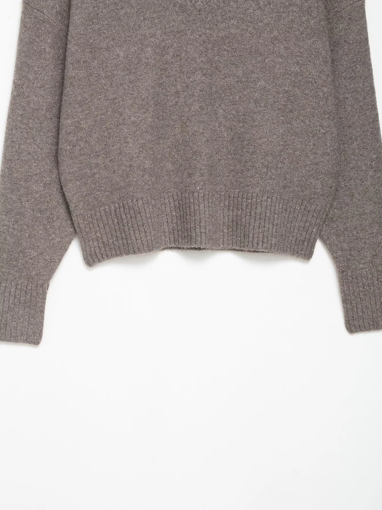 DEEABAE 2025, Herbst, neue Damenbekleidung, einfach, lässig, vielseitig, lockerer Pullover, weicher V-Ausschnitt, langärmeliger Strickpullover