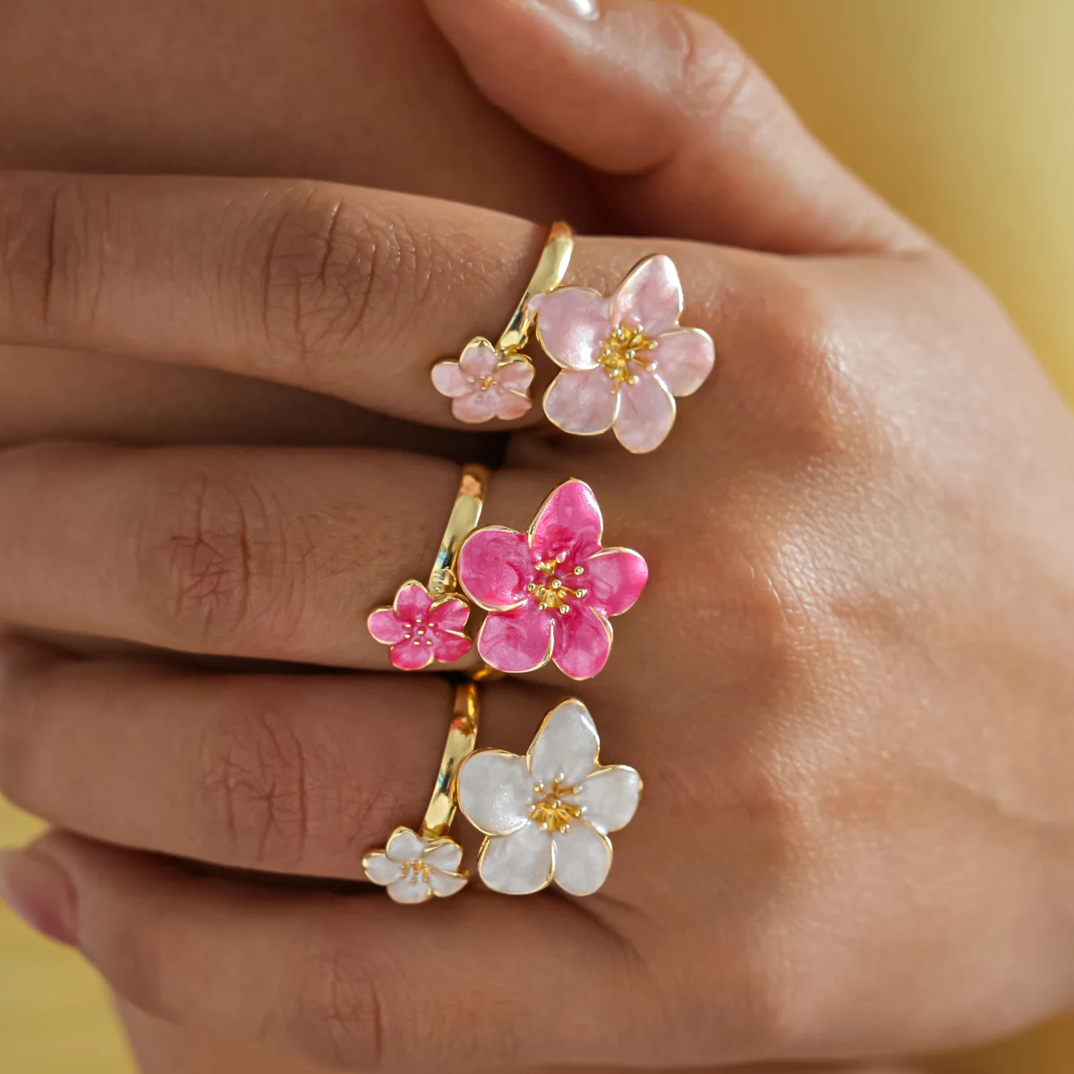 Sweet Fashion Pink Stereoscopic Five-leaf Flower Open Ring for Women Retro Elegant Versatile Adjustable Ring Party Jewelry Gift