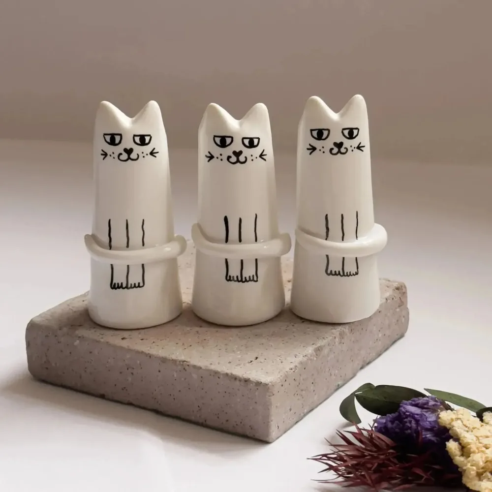 

Creative cat flower vase with flowers home and garden decoration desktop accessory figurine doll