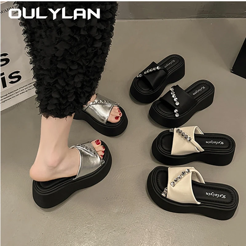 2024 Rhinestones high-end Thick Soled Shoes Summer Sandals for Women Fashion Outdoor Wear Slippers Ladies Elegant Beach Sandals