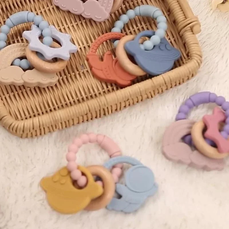 J15U Baby Teething Bracelet Safe Silicone Teether Grasp Toy for Easy Grasping view 3