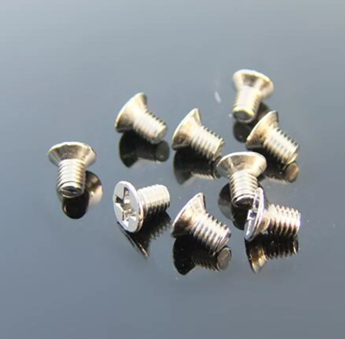 رئيس شقة فيليبس برغي صغير M3x3mm مطلي النيكل غاطسة عبر البراغي الأجهزة السحابة