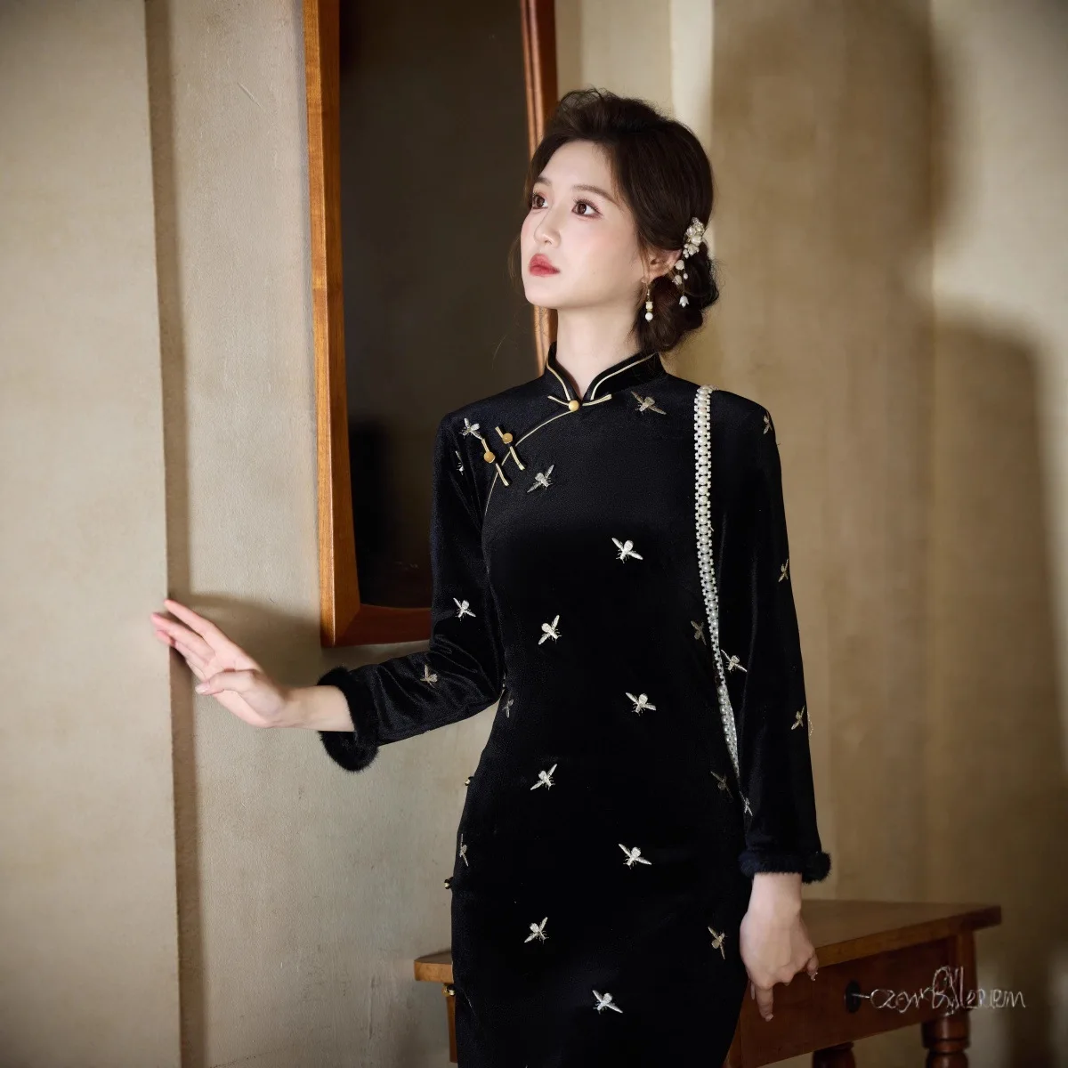 شتاء جديد المخمل الصيني تحسين شيونغسام سميكة مطرزة كسر زهرة الرجعية شيونغسام نمط طويل تشيباو #4