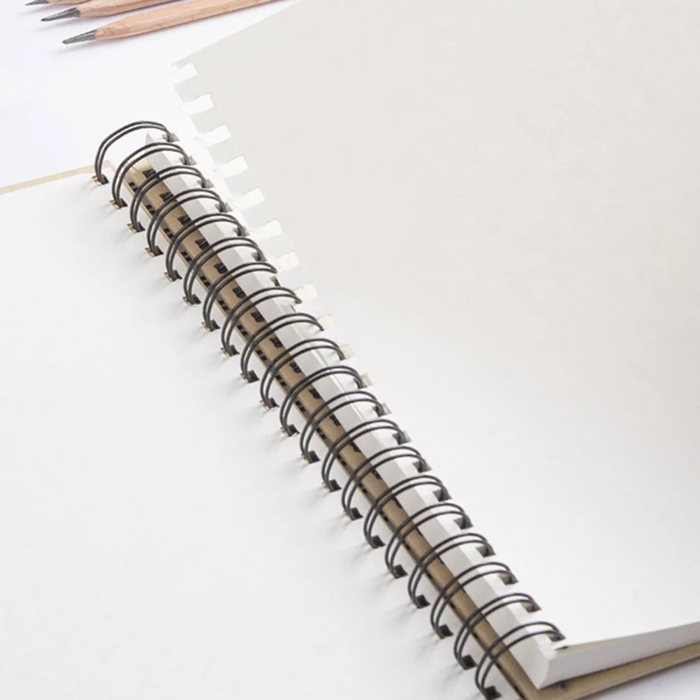 

4Pcs Drawing Paper Sketch Notebook A5 Kraft Portable Thick Smooth Surface Suitable for Artists Painting Sketching