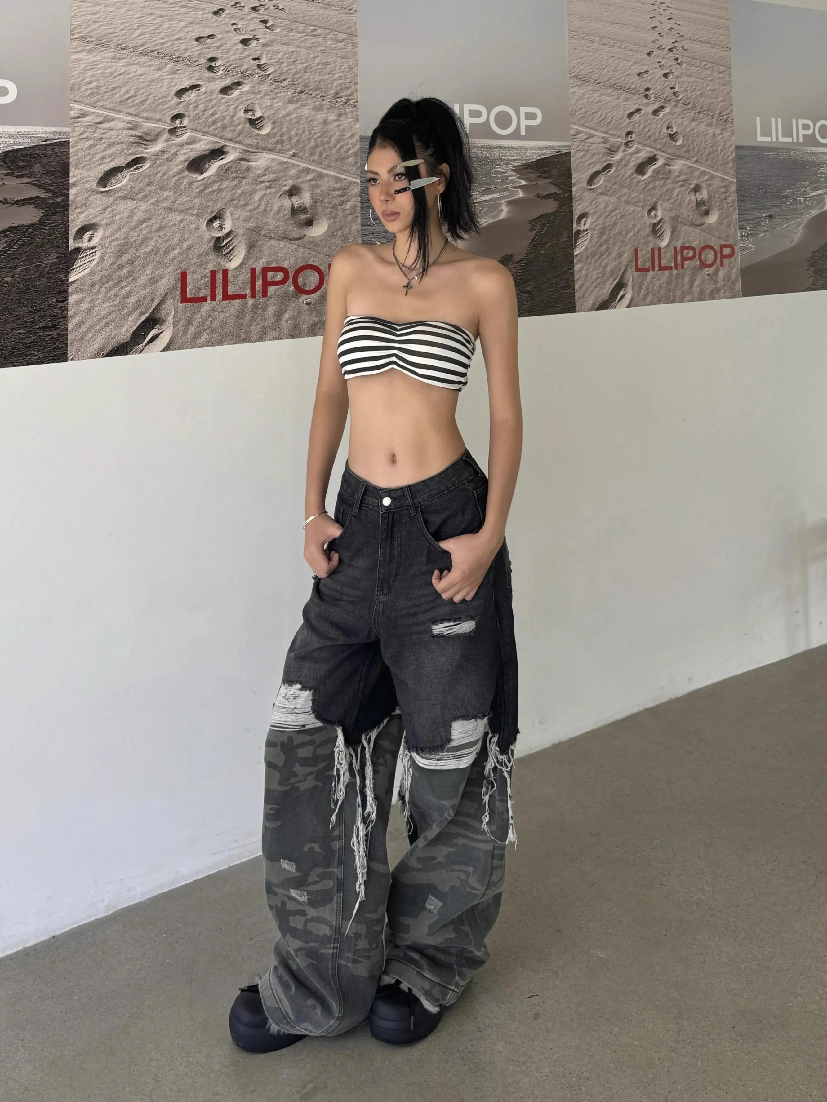 Vaqueros de camuflaje empalmados rasgados azules para mujer Y2K Harajuku japonés High Street estilo 2000 pantalones vaqueros de pierna ancha sueltos pantalones de basura