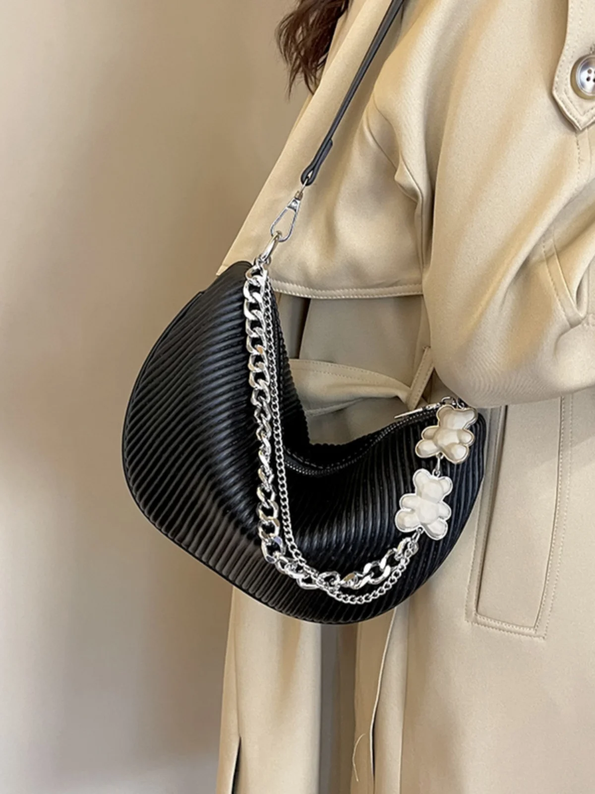 

Popular niche design bags 2023 new women's bags autumn/winter retro crossbody bag dumpling bag