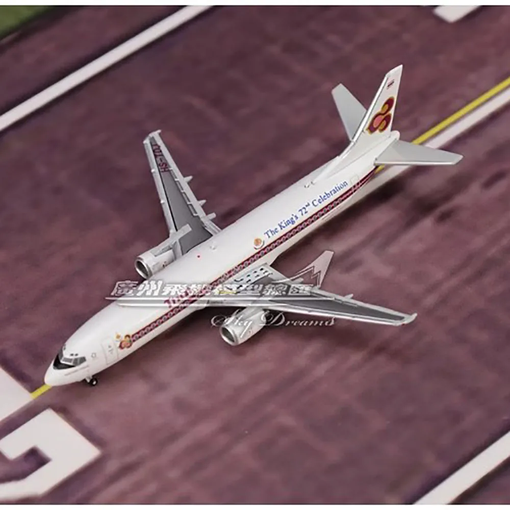 Dietcast JC XX4987 Thai Airways B737-400 HS-TDJ The King's 72nd 1:400 Scale Completed Simulation Collection Aeroplane Model Gift