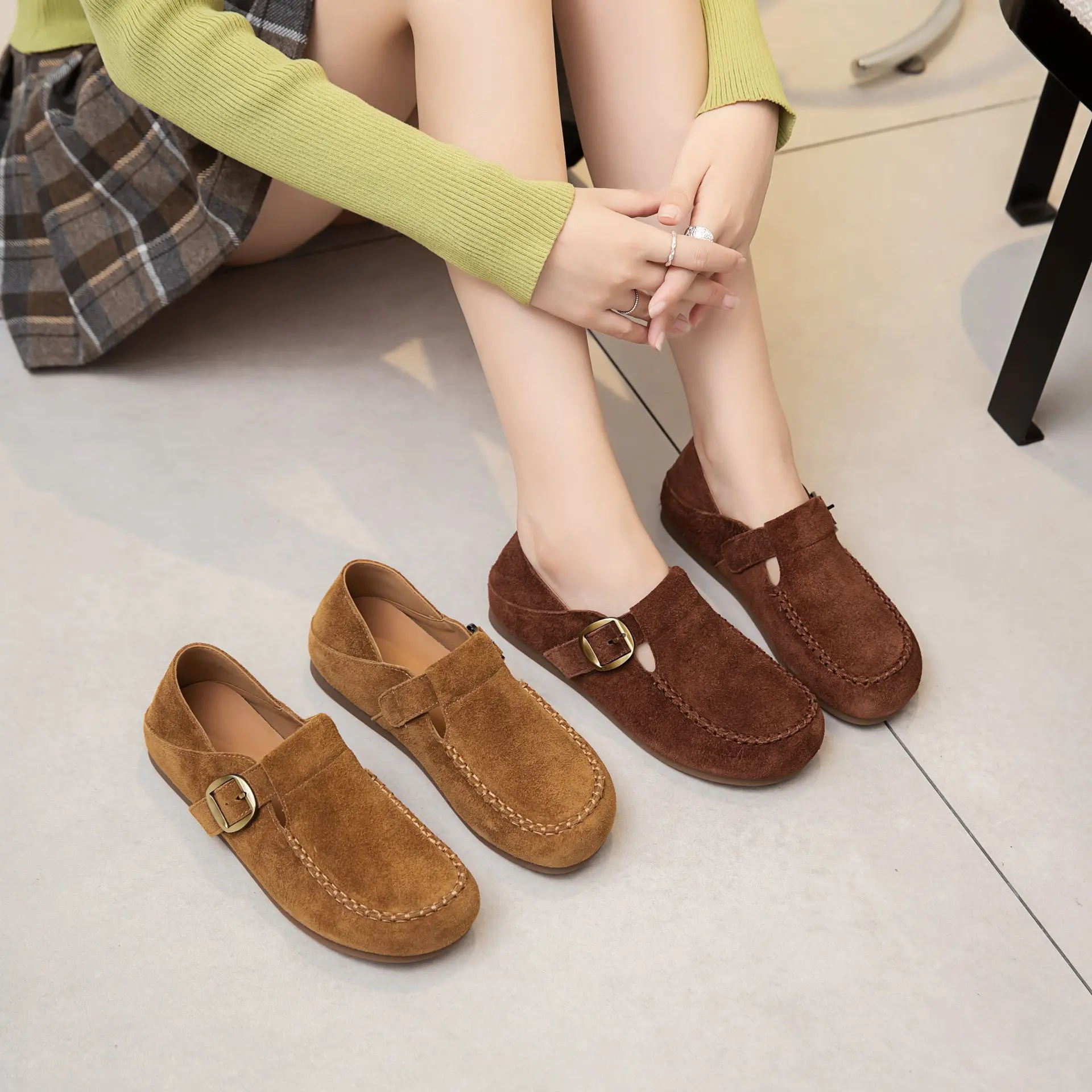 

Модные женские замшевые туфли на плоской подошве с мягкой подошвой и пряжкой, дизайнерская повседневная обувь, женские весенне-осенние новые женские лоферы высокого качества
