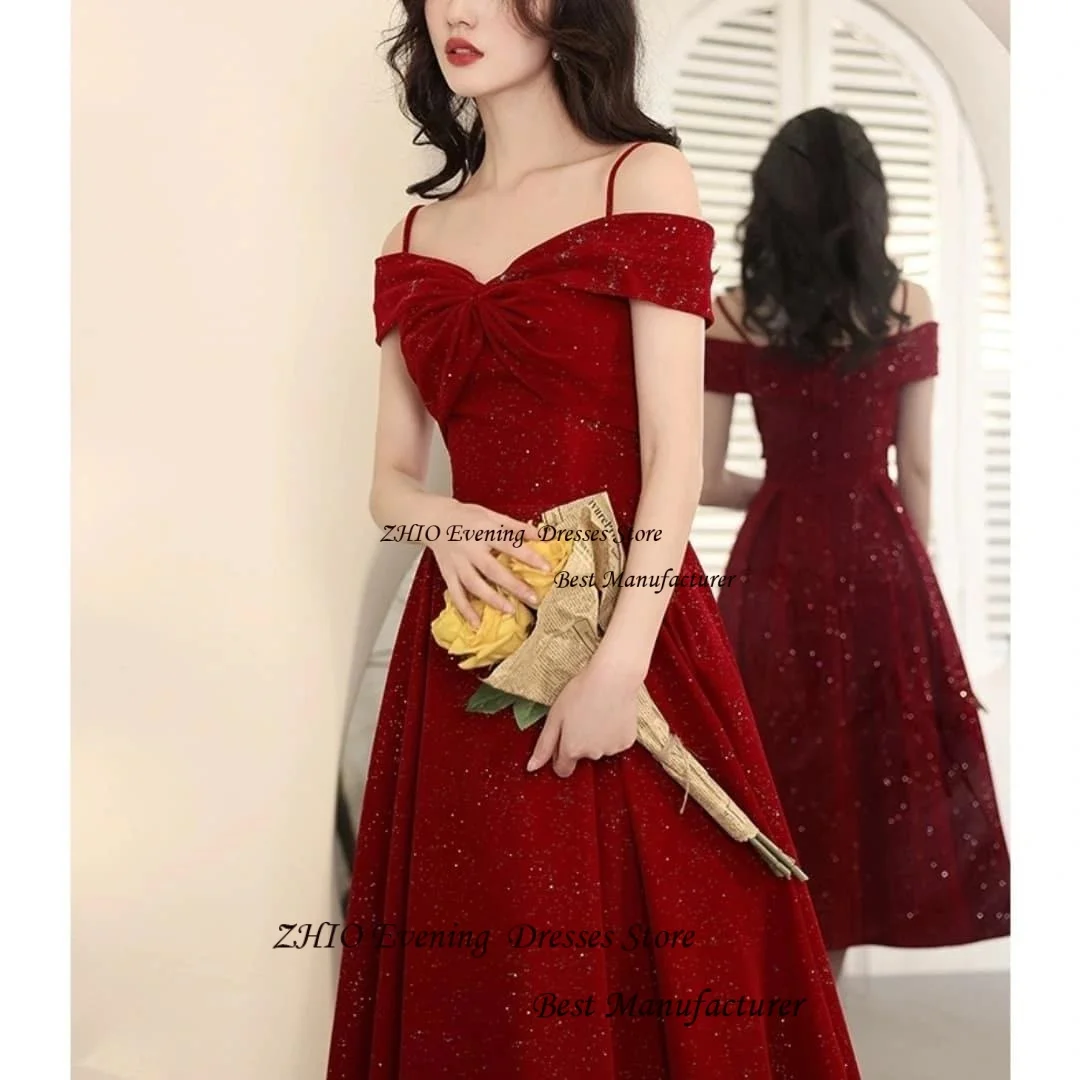 ZHIO فستان سهرة كلاسيكي لامع باللون الأحمر الوردي بدون أكتاف بدون حمالات بطول الشاي بدون أكمام فساتين حفلات رسمية مع ثنيات